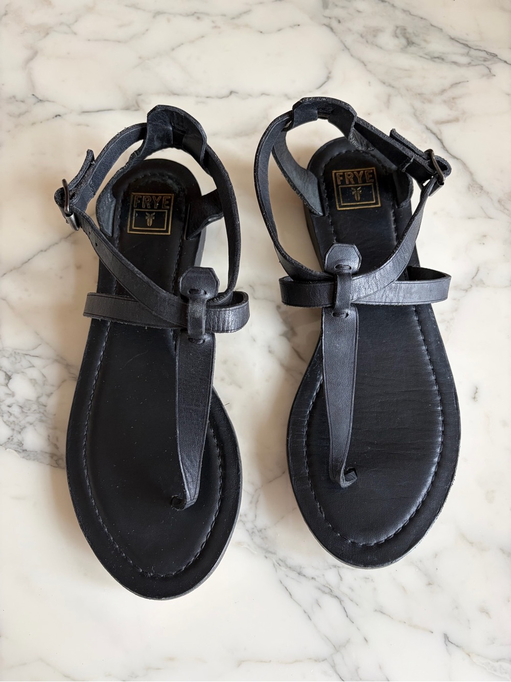 EUC Authentic FRYE Leather Rachel T Sandal Size 7 Black